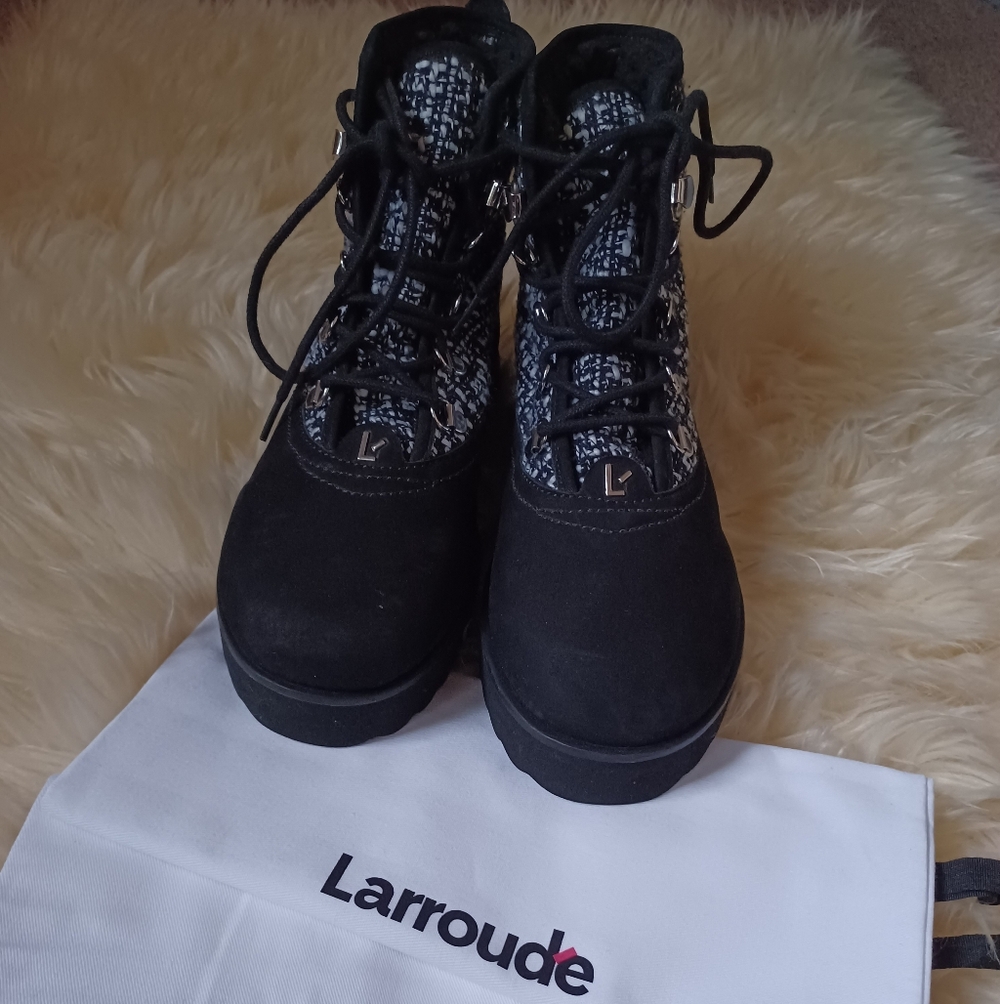 LARROUDE VAIL BOOTS
